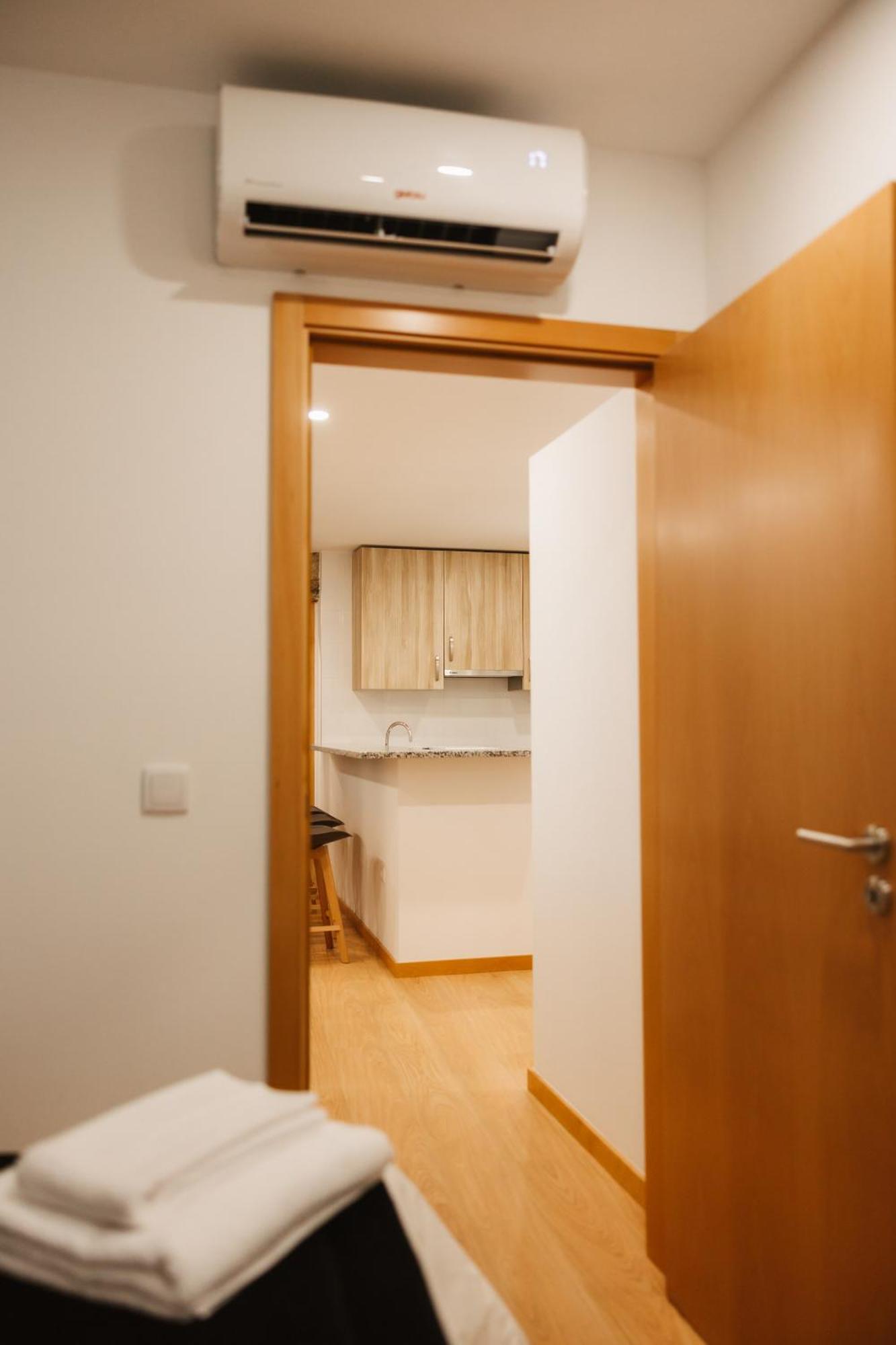 Alvarenga Apartments מראה חיצוני תמונה